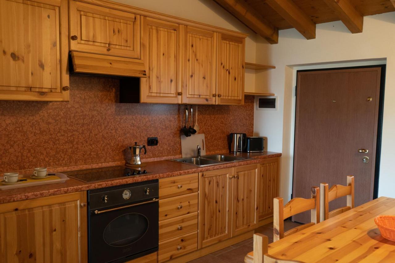 La FIOCCHINA - Magic Place - Salò - Garda Lake - countryside farmhouse, inside the middle of the lake Esterno foto