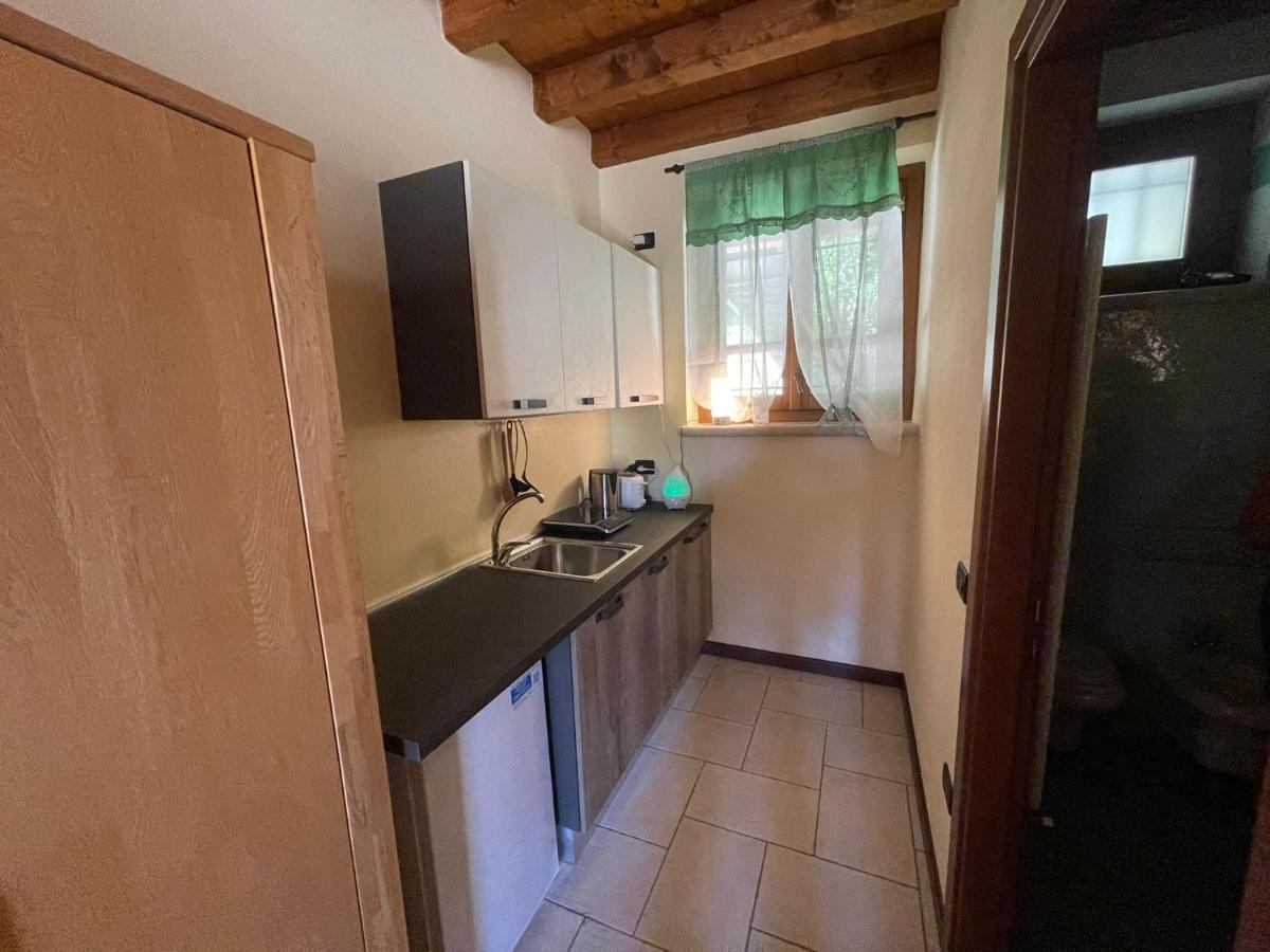 La FIOCCHINA - Magic Place - Salò - Garda Lake - countryside farmhouse, inside the middle of the lake Esterno foto