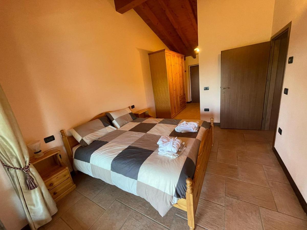 La FIOCCHINA - Magic Place - Salò - Garda Lake - countryside farmhouse, inside the middle of the lake Esterno foto