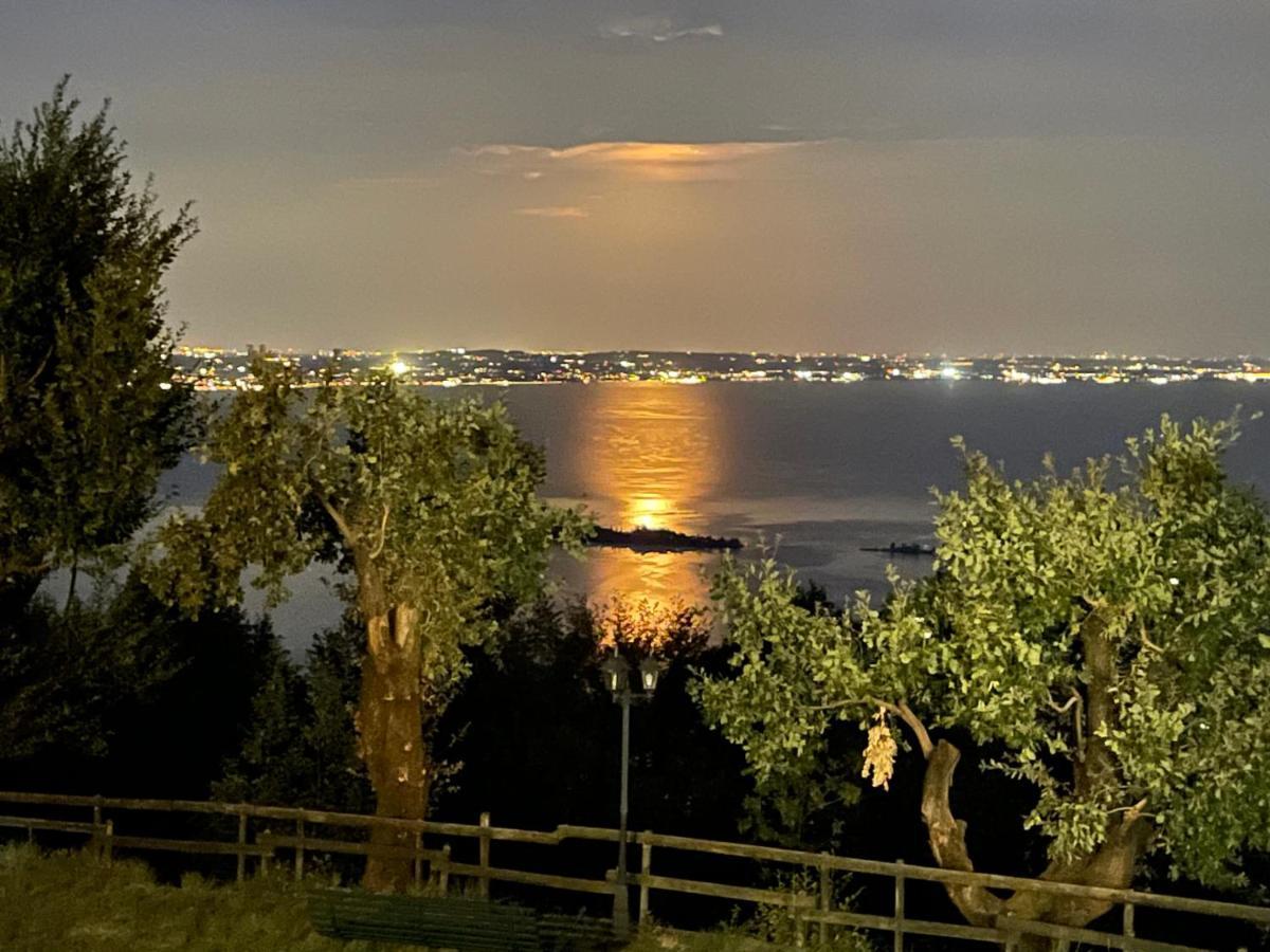 La FIOCCHINA - Magic Place - Salò - Garda Lake - countryside farmhouse, inside the middle of the lake Esterno foto